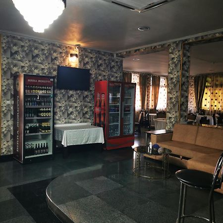 Auberge de jeunesse Casa Simescu II à Caransebeş Extérieur photo