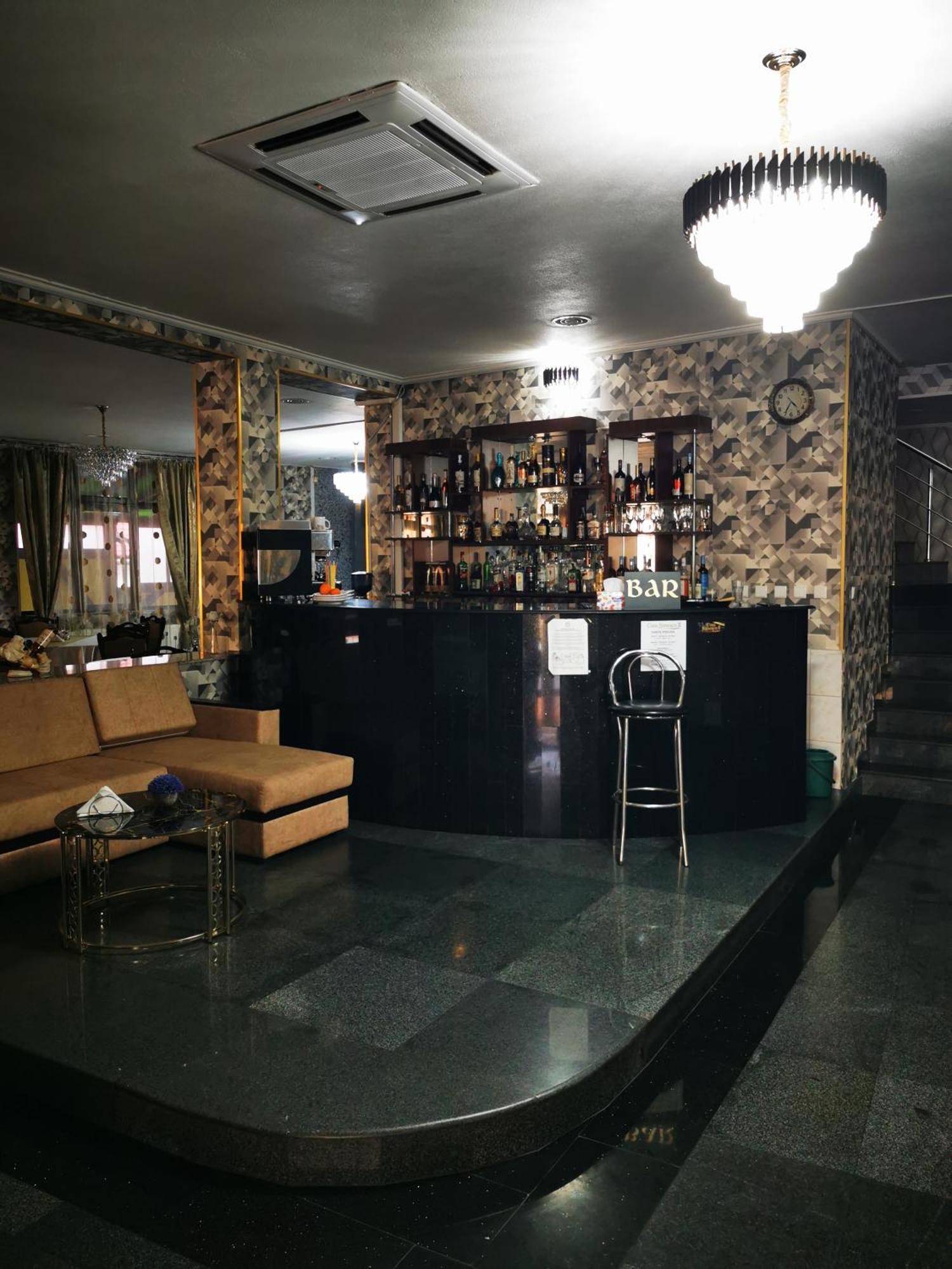 Auberge de jeunesse Casa Simescu II à Caransebeş Extérieur photo